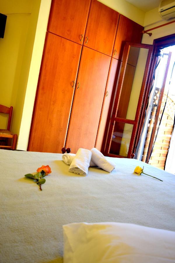Frikes Dourios Ippos Apartments מראה חיצוני תמונה