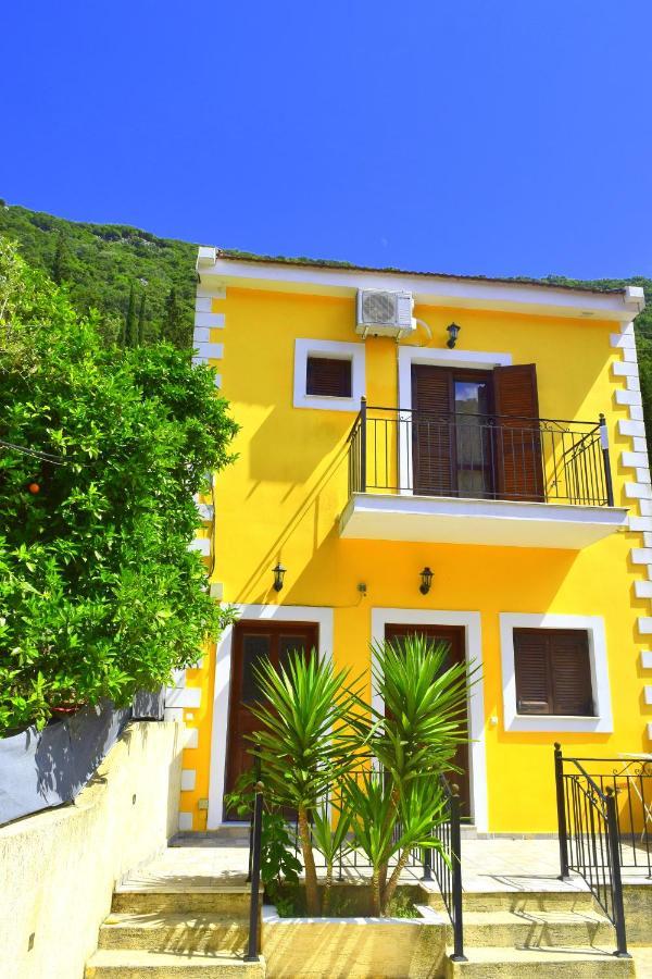 Frikes Dourios Ippos Apartments מראה חיצוני תמונה
