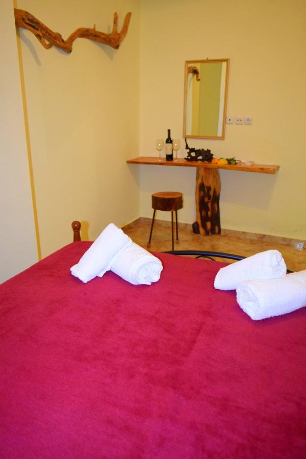 Frikes Dourios Ippos Apartments מראה חיצוני תמונה